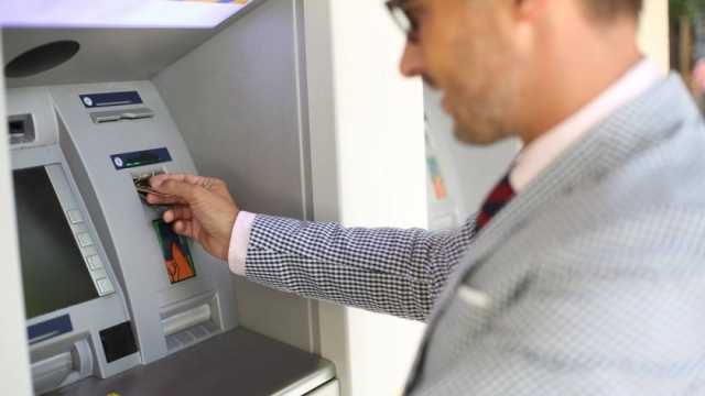 لو نسيت بطاقتك البنكية.. اعرف كيفية السحب من الـATM؟