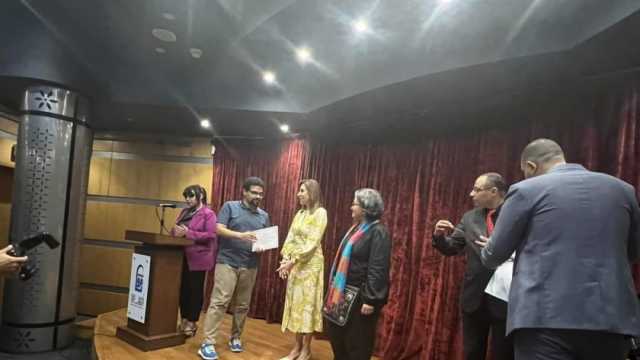 وزيرة الثقافة تكرم الفائزين بجوائز مسابقة «القومي للترجمة»