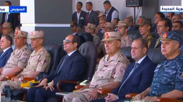 الرئيس السيسي يشهد عرضا لمركبة استطلاع شاركت في نصر أكتوبر