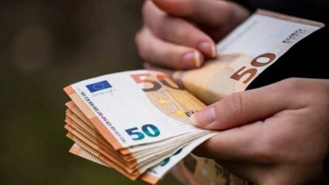 سعر اليورو مقابل الجنيه المصري اليوم الأحد 7-1-2024