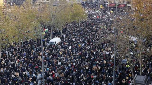 شرطة باريس تمنح تصريحاً بتنظيم تجمع تضامناً مع الفلسطينيين الأحد