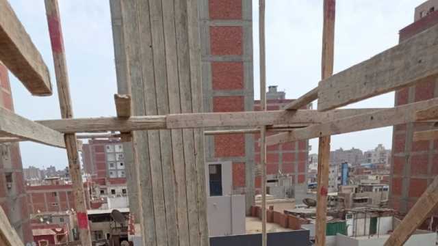 محافظ القليوبية يضبط أعمال بناء مخالف أثناء جولة مفاجئة في بنها