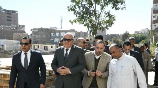 محافظ قنا ومساعد وزير الصحة يتفقدان مشروع إنشاء مستشفى الرمد