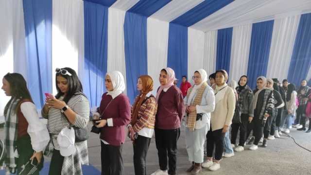 مراسل «إكسترا نيوز»: إقبال غير مسبوق على التصويت في لجان الوافدين