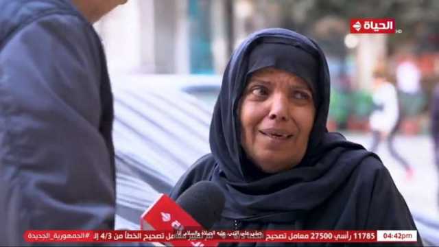 «واحد من الناس».. عمرو الليثي يهدي مسنة 5 آلاف جنيه (فيديو)