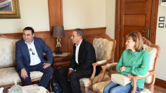 محافظ بورسعيد يستقبل رئيس لجنة الصناعة بمجلس النواب لبحث التعاون المشترك
