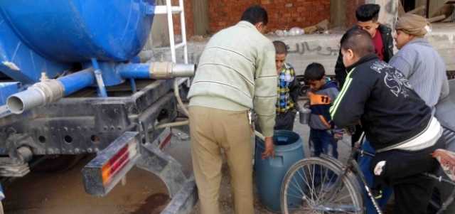 محافظ المنيا: تخصيص سيارات مياه لقرى مغاغة والعدوة لحين إصلاح خط الطرد