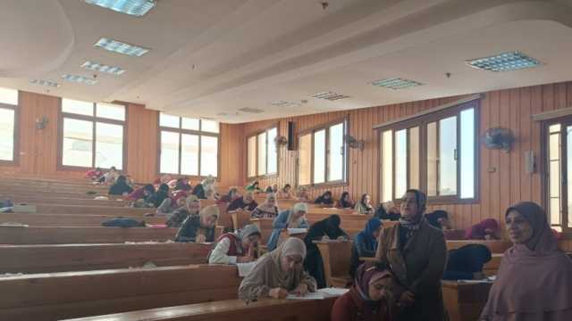 انطلاق اختبارات منتصف العام بكلية الآداب جامعة عين شمس