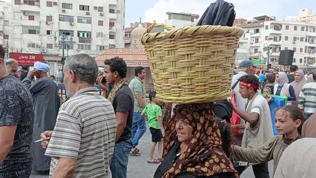 الآلاف يؤدون صلاة الجمعة الأخيرة في احتفالات مولد شيخ العرب بطنطا (صور)