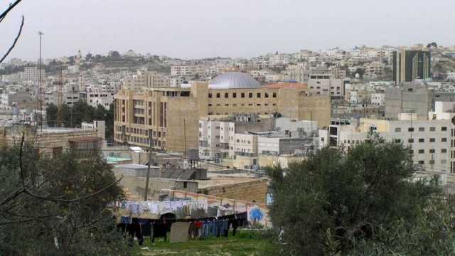 إصابة شاب فلسطيني برصاص الاحتلال في مواجهات شمال شرق الخليل