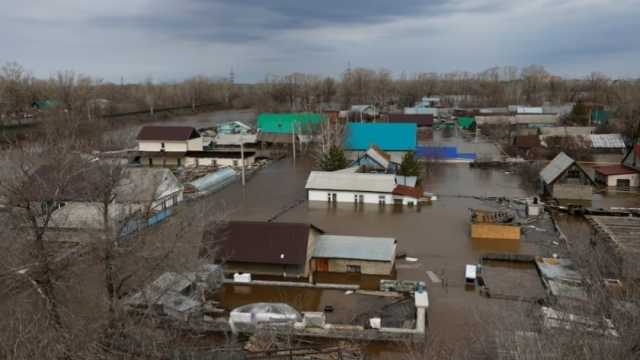 الجليد يهدد حياة الآلاف.. روسيا تحذر من فيضانات عارمة ودعوة لإخلاء المنازل