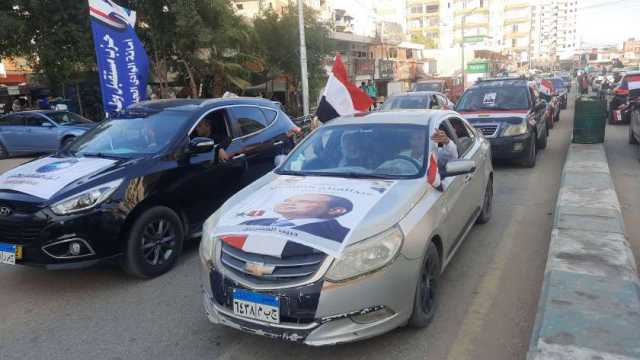 احتفالات في الوادي الجديد بفوز الرئيس السيسي.. أعلام مصر تزين المشهد