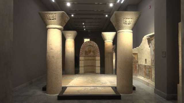 أشبه بكنيسة.. كيف عُرضت الآثار المسيحية في المتحف اليوناني والروماني؟
