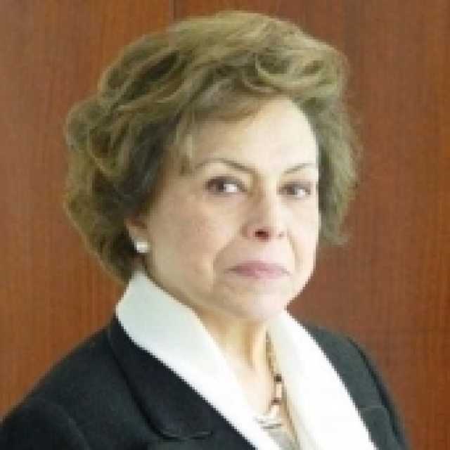 أول مصرية تحصل على لقب سفير ممتاز.. من هي مرفت التلاوي؟