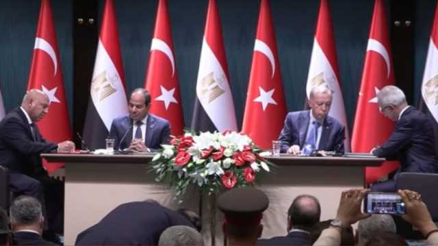 السيسي وأردوغان يشهدان التوقيع على مذكرة تفاهم للتعاون في قطاع السكك الحديدية