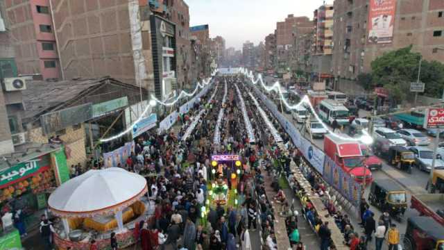 أكبر مائدة إفطار في القليوبية تضم 12 ألف مواطن.. «رمضان يجمعنا»