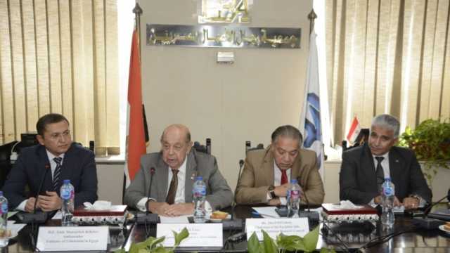 جمعية رجال الأعمال تطالب بضرورة الإسراع في إصدار قانون موحد للصناعة المصرية
