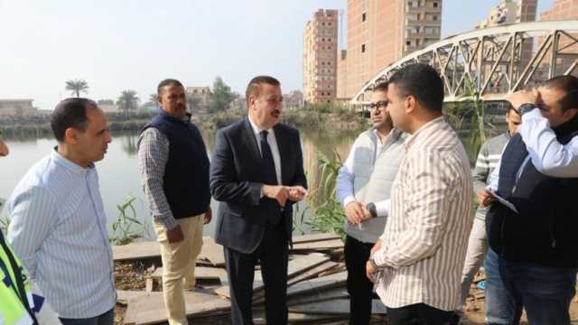 محافظ المنوفية يتفقد مشروعي مكتبة مصر العامة وتطوير منطقة مساكن العمال