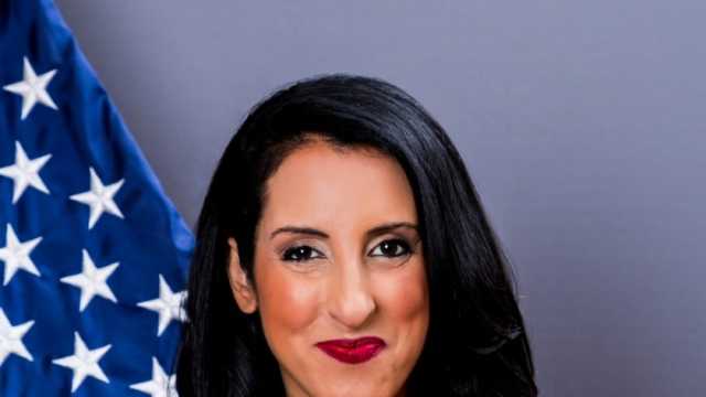 المتحدثة العربية للبيت الأبيض بعد استقالتها: زملائي يخشون الحديث عن غزة