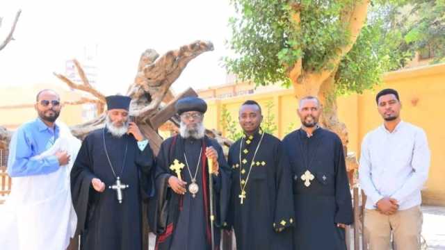 مطران إيبارشية شرق أفريقيا يزور الأديرة القبطية في مصر