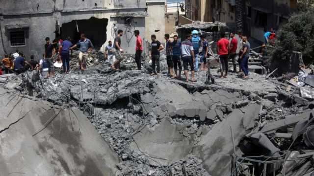 عشرات الشهداء والجرحى جراء قصف الاحتلال الإسرائيلي مدرسة الفاخورة بغزة