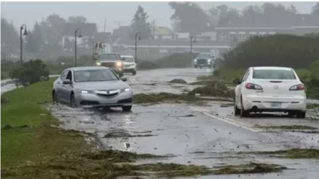 الإعصار «لي» يغرق كندا في الظلام وأمريكا تعلن الطوارئ