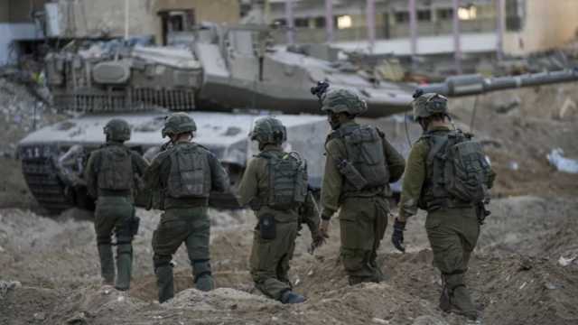 إعلام فلسطيني: قوات الاحتلال الإسرائيلي تقتحم مخيم عقبة جبر بمدينة أريحا