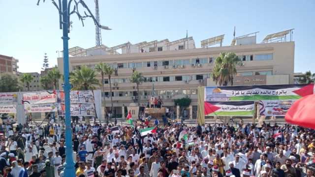 مظاهرة حاشدة لأهالي مطروح لدعم الشعب الفلسطيني وتأييد موقف الرئيس السيسي