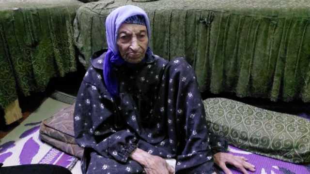 «الحاجة نادية» معمرة الشرقية.. عمرها 106 أعوام ووهبت حياتها لخدمة المسجد