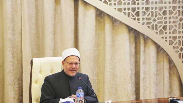 المفتي يهنئ الرئيس السيسي والشعب المصري بحلول شهر رمضان المبارك