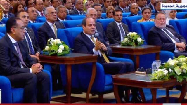 الرئيس السيسي يشاهد فيلما تسجيليا عن إنجازات وزارة الداخلية خلال 10 سنوات