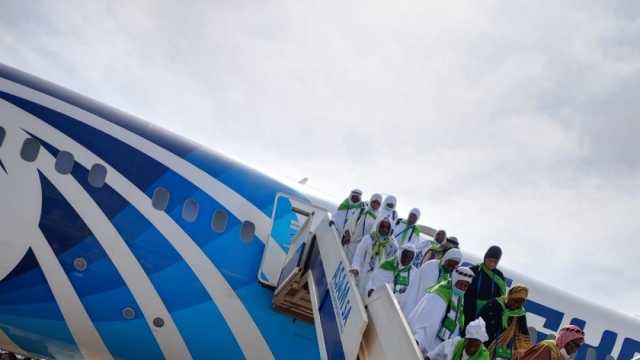 «مصر للطيران» تنقل 15 ألف حاج من مالي وغينيا للسعودية هذا العام