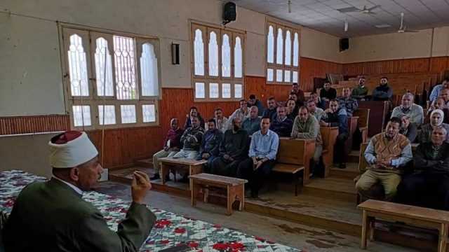 رئيس «أزهرية كفر الشيخ» يوجه بصرف مستحقات العاملين في مواعيدها المقررة