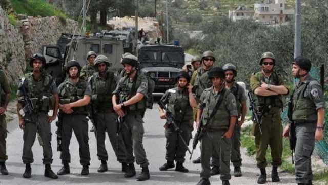 قوات الاحتلال الإسرائيلي تقتحم منازل الأسرى في الضفة الغربية