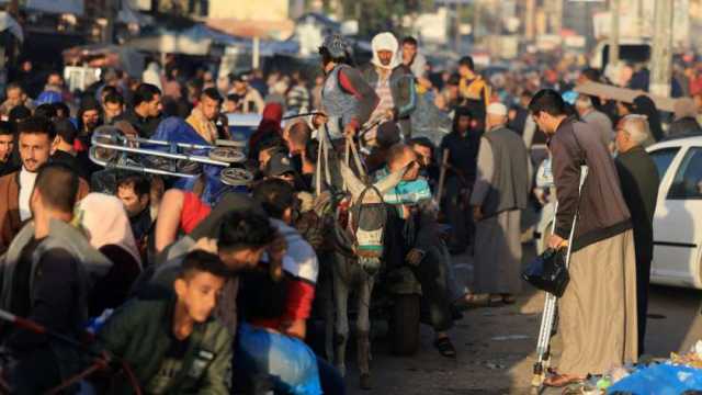 معبر رفح يستقبل عددا من المحتجزين بقطاع غزة تمهيدا لنقلهم للجانب الإسرائيلي