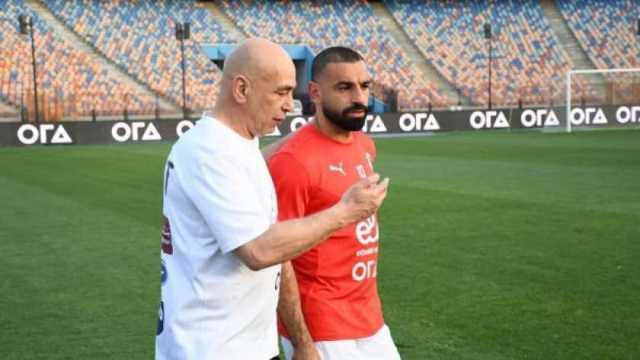 كيف خطف محمد صلاح الأضواء بعد خروجه من مباراة مصر وموريتانيا؟.. «مثال مشرف»