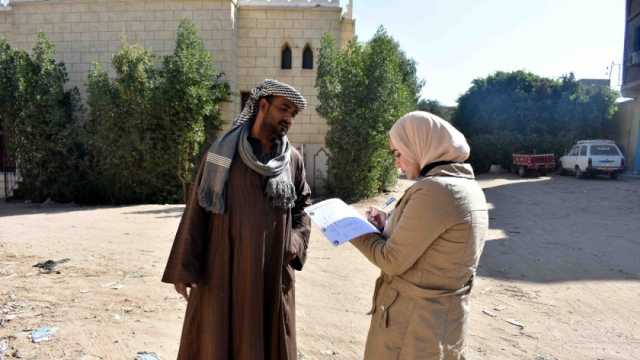 «مياه سوهاج» تستطلع آراء أهالي قرية «أم دومة» في الخدمة