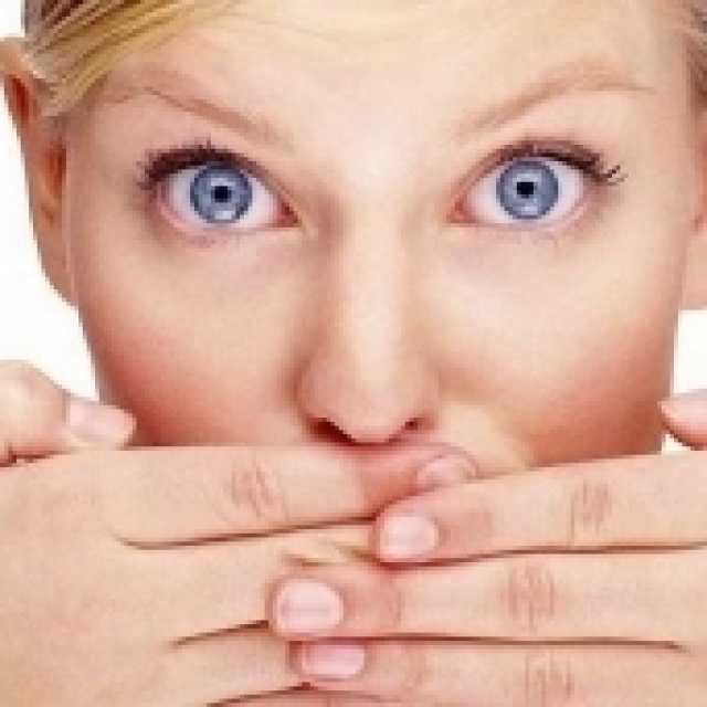 احذر استمرار رائحة الفم الكريهة بعد تنظيفه.. تدل على الإصابة بالأمراض