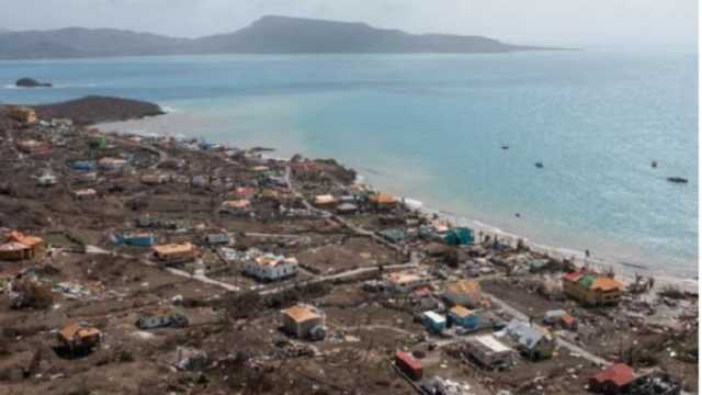 إعصار بيريل يضرب جاميكا.. دمار واسع في مدن عديدة