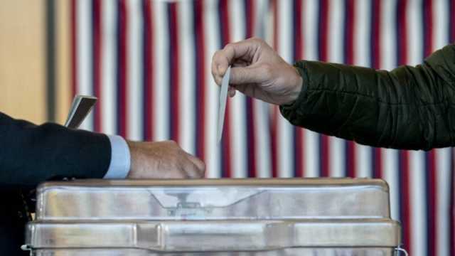 فرنسا: اليمين المتطرف يتصدر الدورة الأولى من الانتخابات التشريعية بفارق كبير