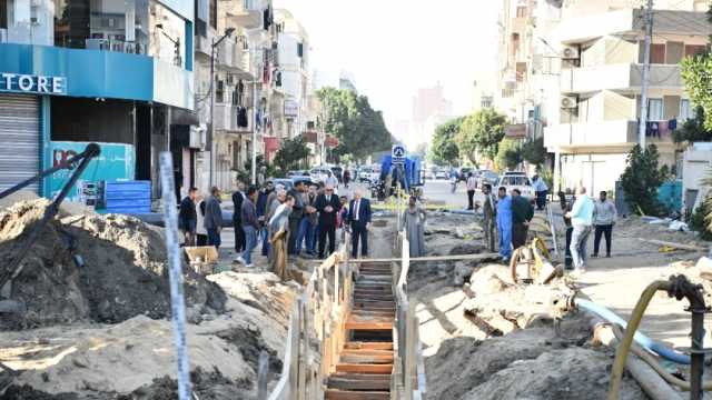 محافظ قنا يتفقد أعمال إصلاح الهبوط الأرضي بمنطقة الهلال الأحمر 