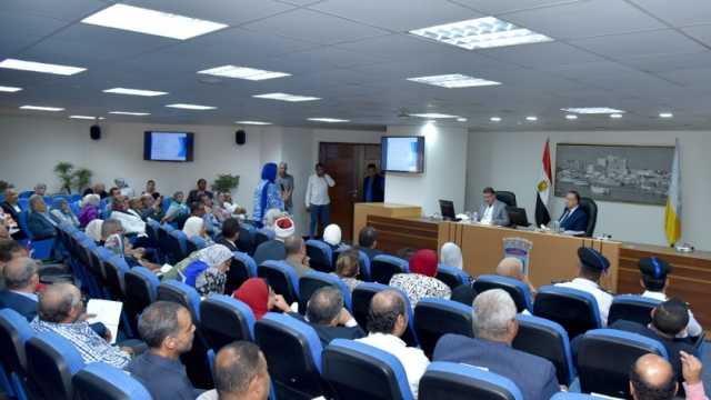 محافظ الإسكندرية يطالب المجلس القومي للسكان بزيادة وعي المواطنين