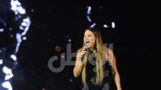 كارول سماحة تحيي حفلا غنائيا خلال مهرجان «المدينة» في لبنان