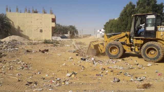 رفع 83 طن مخلفات وقمامة من الشوارع ومحيط المدارس بسوهاج