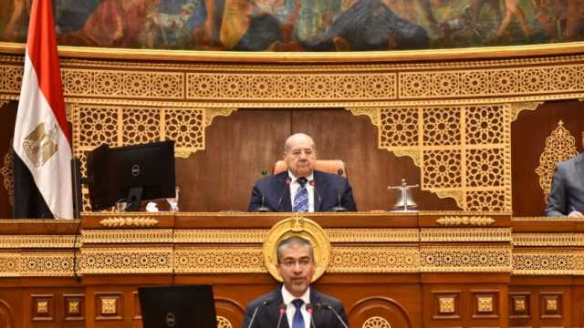 رئيس «الشيوخ» يهنئ المصريين بمناسبة الأعياد