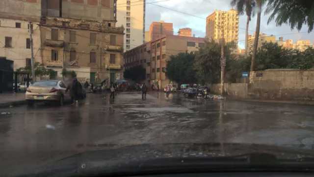 تجدد سقوط الأمطار على الإسكندرية في ثاني أيام نوة قاسم (صور) 