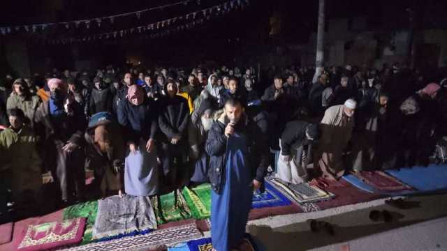 يصلون على ركام المساجد.. موعد صلاة التراويح في غزة