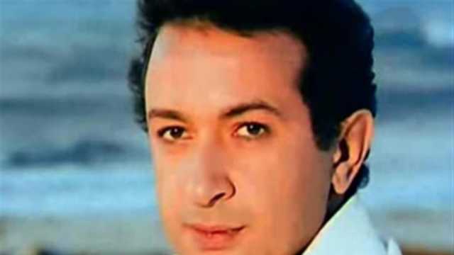 في ذكرى ميلاد نور الشريف.. سر وجود مسرح عرائس من الخشب داخل منزله (فيديو)