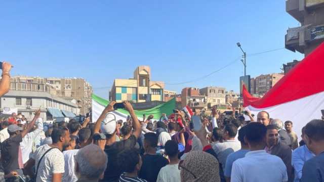 مظاهرة لأهالي أسيوط دعما لقرارات الرئيس السيسي والقضية الفلسطينية