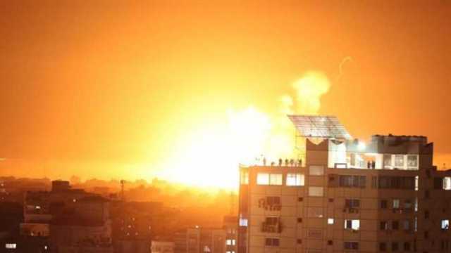 غارات إسرائيلية وقصف مدفعي قرب مستشفى النصر والعيون في غزة